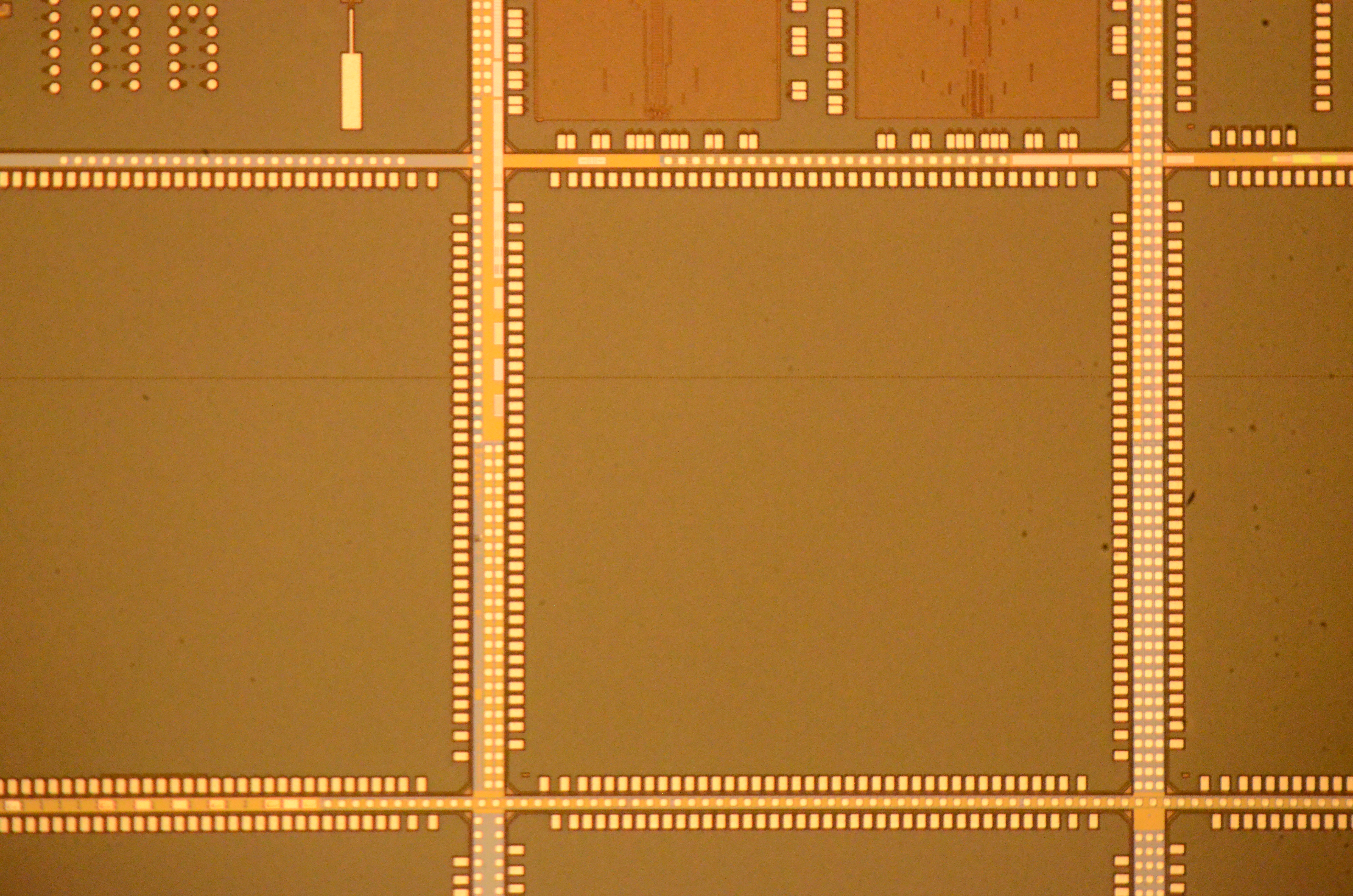 2nd chip SF028-2401 die photo