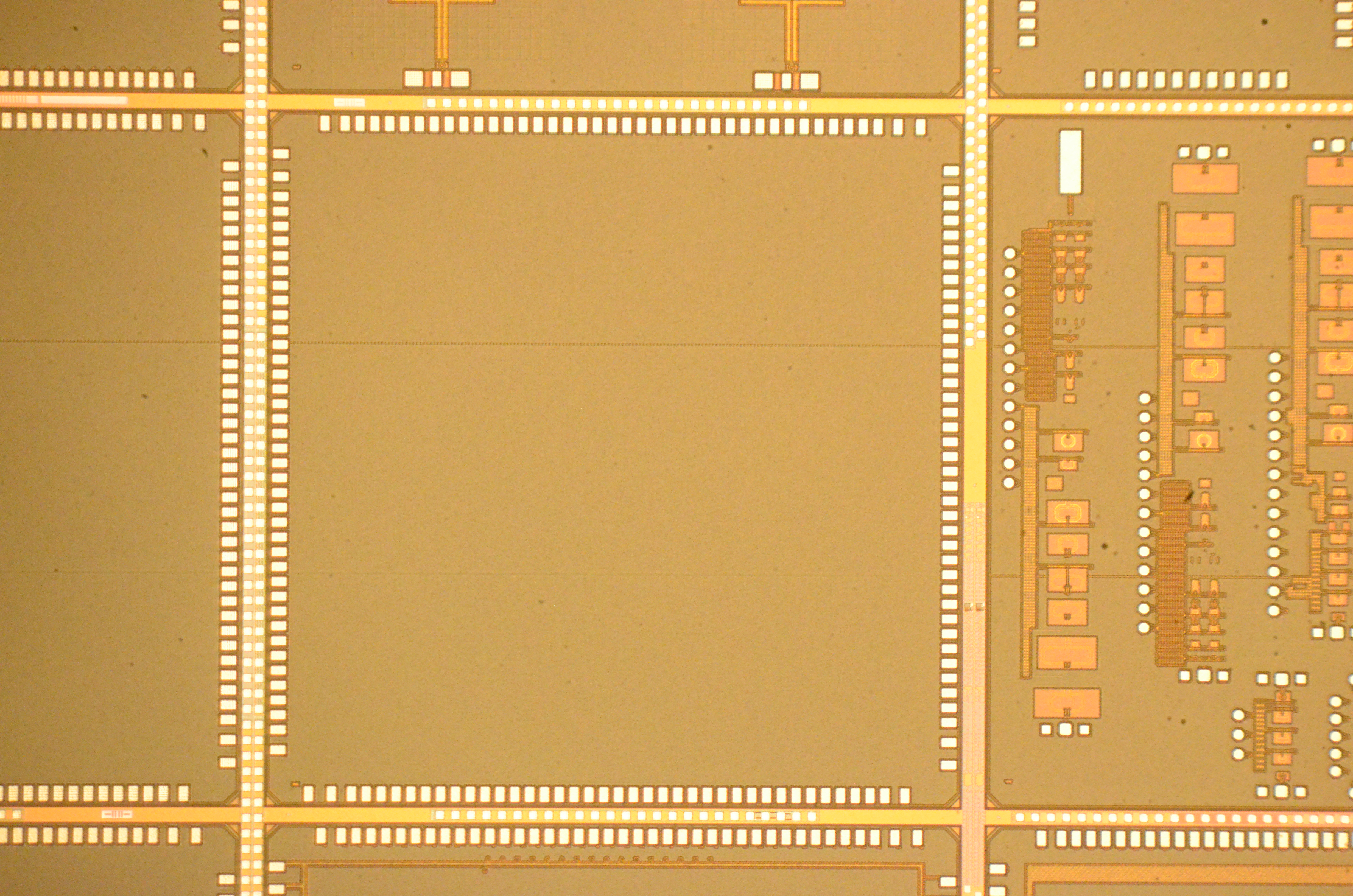 3rd chip SF028-2402 die photo